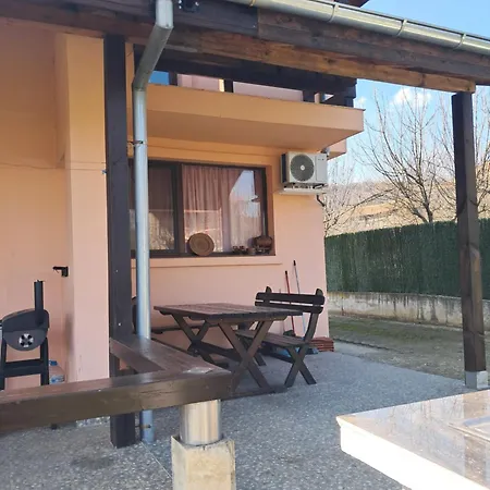 بيت ضيافة Guest House Villa Bozhenitsa